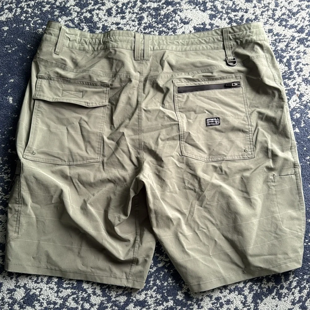 O’Neill Crossover Green Striped Mens Size 40 Shorts
